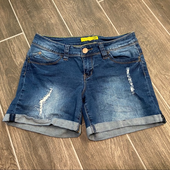 YMI Distressed Cuffed Jean Shorts - Picture 1 of 10